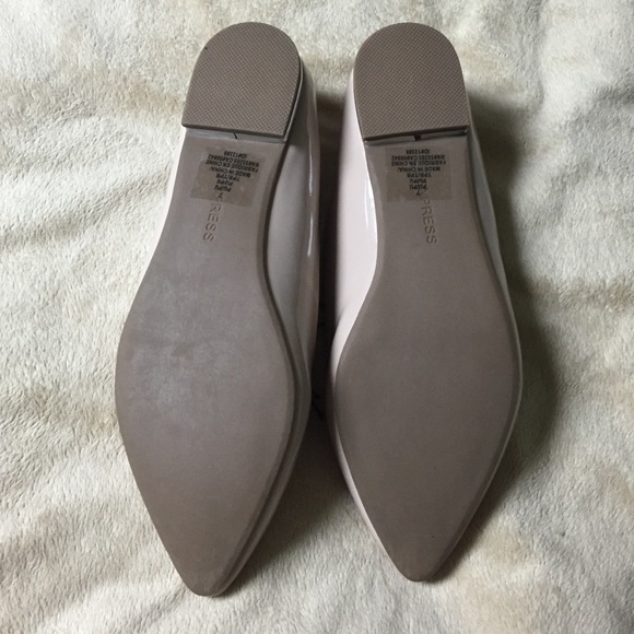 Beige dressy Express flats - Picture 2 of 3