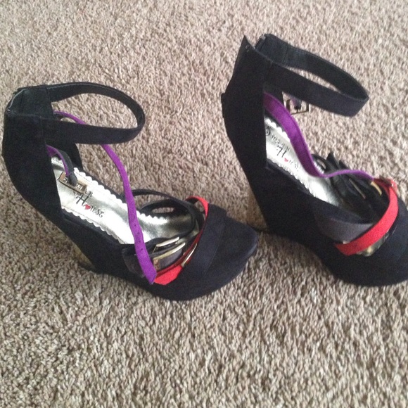 Wedge heels