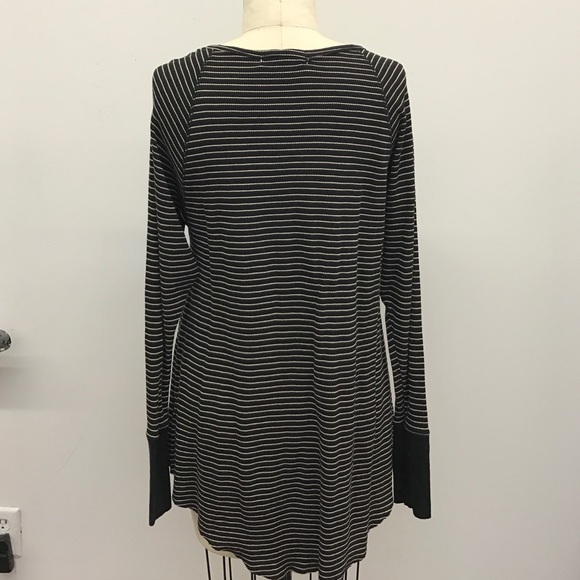 Urban Outfitters Boyfriend Thermal Shirt - Picture 2 of 3