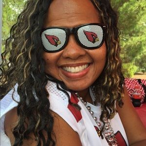 Meet your Posher, Robin