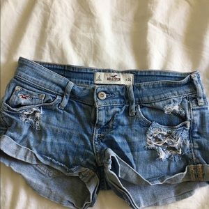 hollister ripped jean shorts