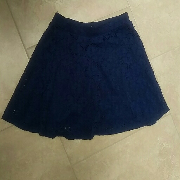 Fun skirt - Picture 3 of 3