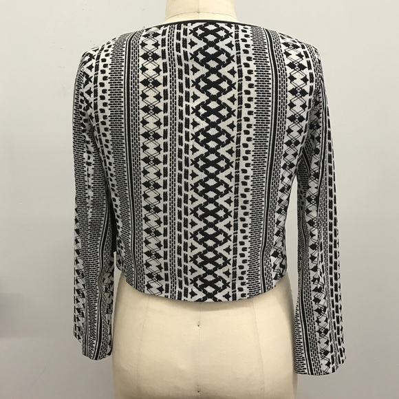 Geo Print Jacket - Picture 2 of 3