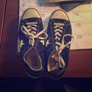 Black converse