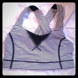 Lululemon sports bra
