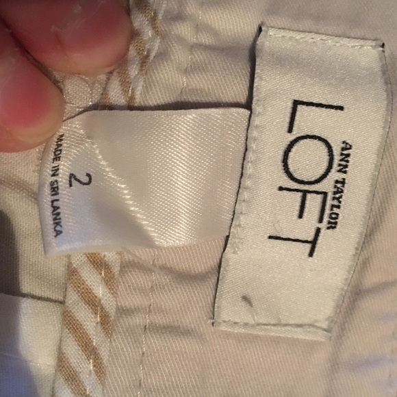 💥CCO SALE.. $10 BOGO❗️Cute LOFT Shorts, EUC - Picture 3 of 4