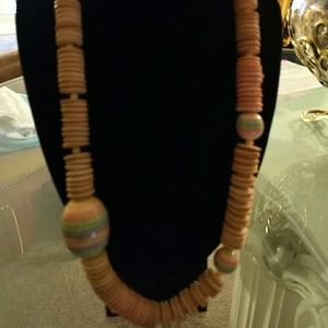 GORGEOUS EARTHTONE BEADED NECKLACE