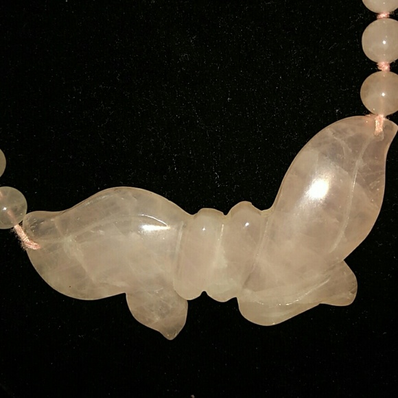 PANTONE PINK BEADED BOW NECKLACE - Picture 2 of 3