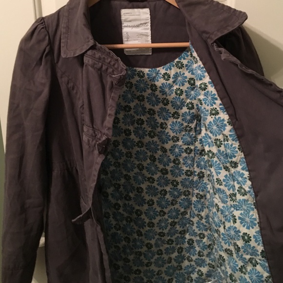 Gray women's coat with soft lining - Picture 3 of 4