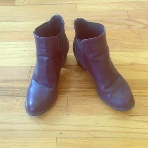 Dark maroon booties 5.5 ankle boots