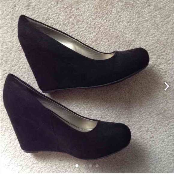 💋SUEDE BLACK WEDGES💋