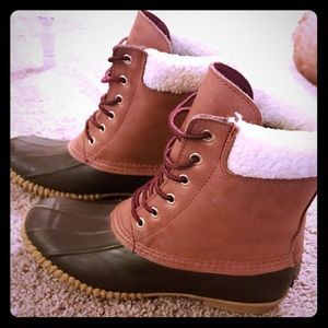 Authentic Tommy Hilfiger Duck Boots