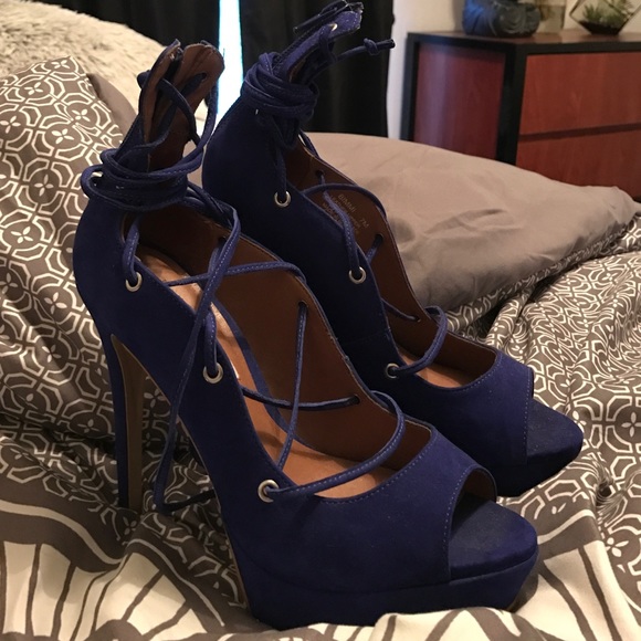Tie Up Steve Madden Heels Size 7