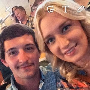 Meet your Posher, Tayler