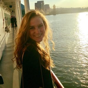 Meet your Posher, Abbey