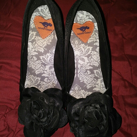 Rocket 5og black flower pumps - Picture 2 of 3