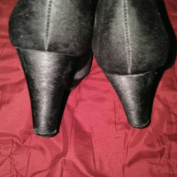 Rocket 5og black flower pumps - Picture 3 of 3