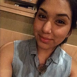 Meet your Posher, Perla