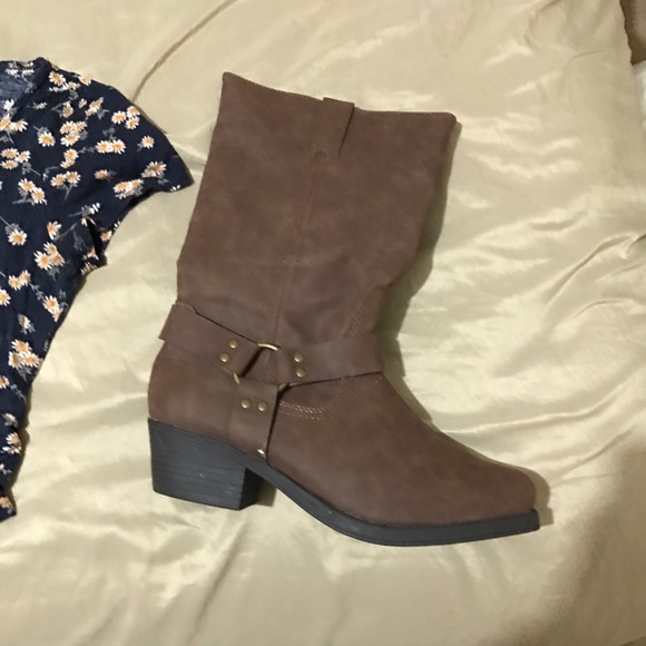 Brown forever 21 boot