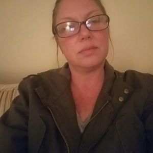 Meet your Posher, Monique