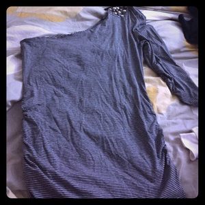 Black and grey one sleeved top