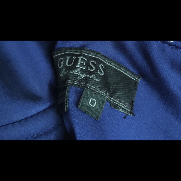 Hot Guess polka dot dress in size 0. 💋 - Picture 4 of 4