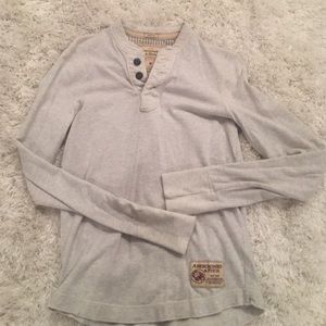 MENS ABERCROMBIE AND FITCH BUTTON SWEATER
