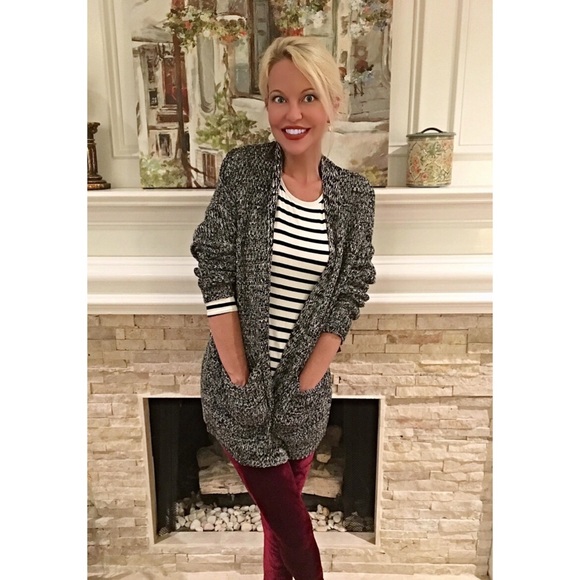 open cardigan with pockets! Deleting soon!! - Picture 2 of 3