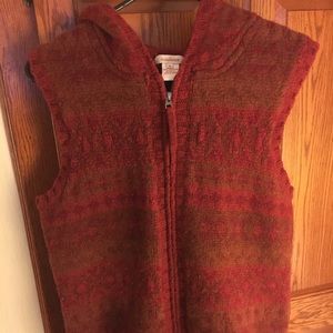 Sundance 100% lambs wool hooded vest!