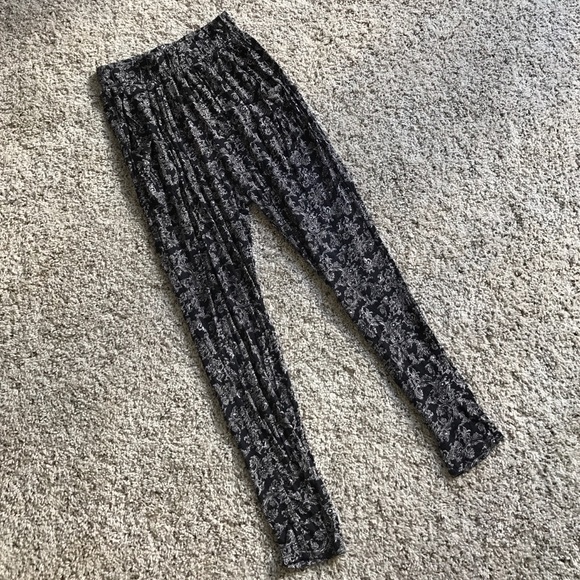 Printed pants