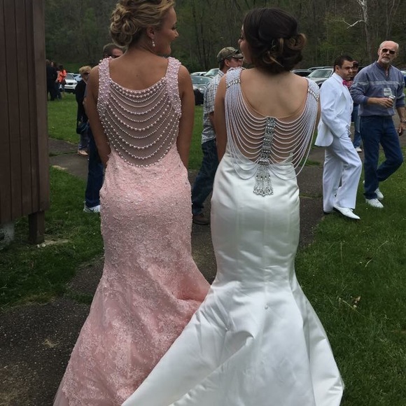 White prom dress - Picture 4 of 5