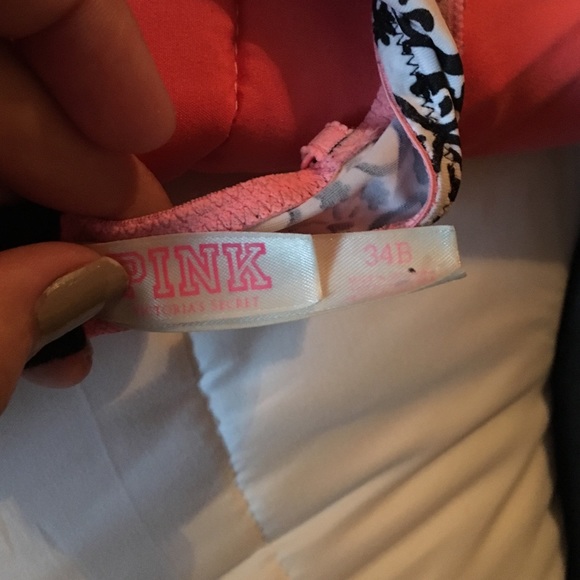 😻💕Victoria's Secret Pink Bra - Picture 2 of 3