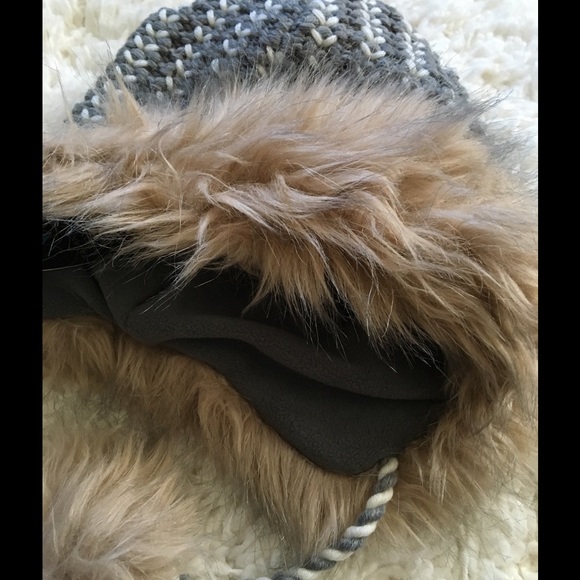 winter luxe earflap - Picture 3 of 4