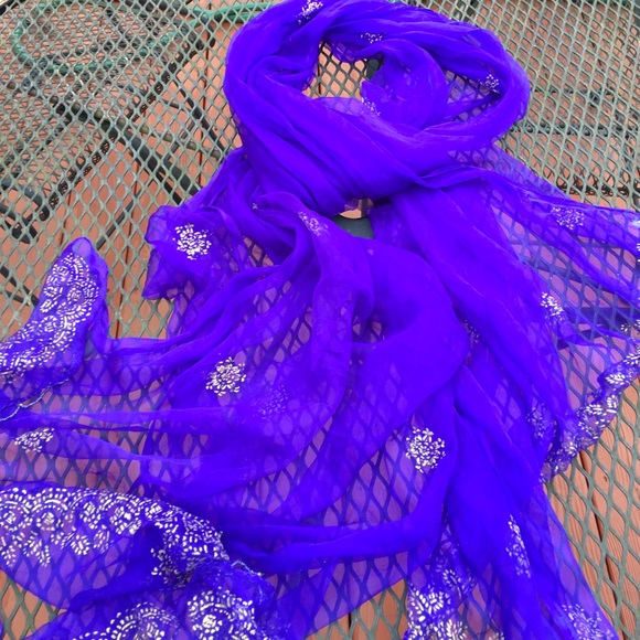 🔴Red dot sale. Purple Rayon pashmina.