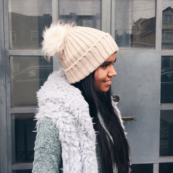Double Pom Pom Beanie hat in nude - Picture 1 of 2