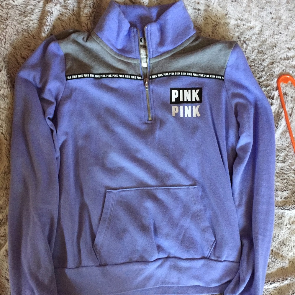 💛Sold locally💛Victoria's Secret pull over