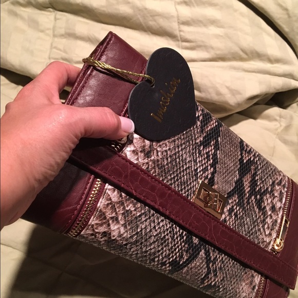 Clutch - Picture 2 of 4