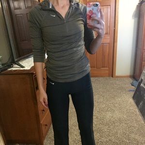 NIKE 3/4 sleeve, half zip, light weight sweatshirt