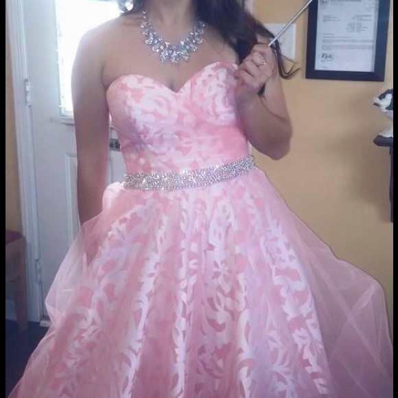 Pink Prom Dress 💗 - Picture 3 of 4
