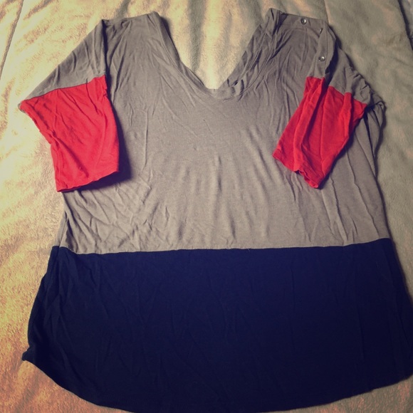 Tri colored Express top