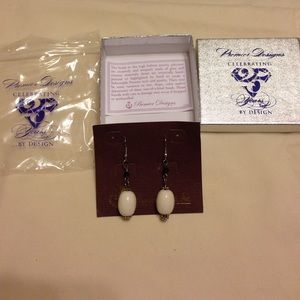 Premier Designs NWOT Earrings