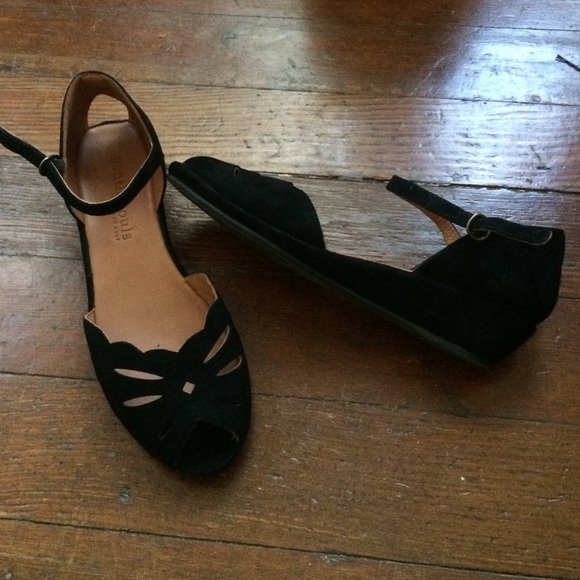 Gentle Souls Lily Moon Wedges Brand New!!