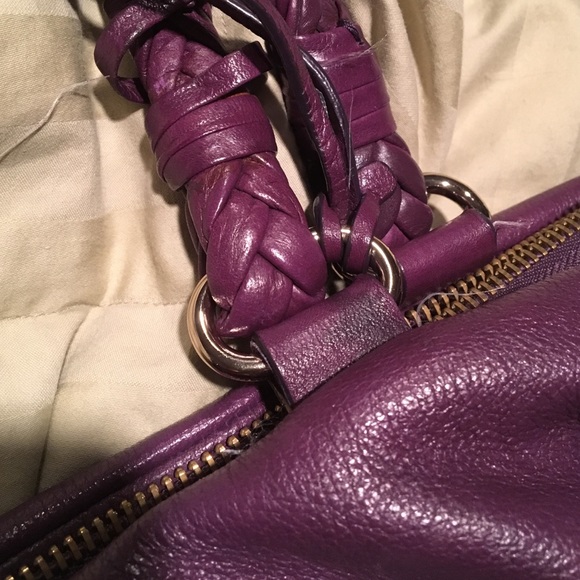 Gorgeous oversized plum leather bag.Just reduced ! - Picture 3 of 4