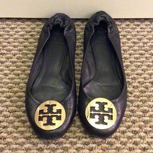 Tory burch reva flat