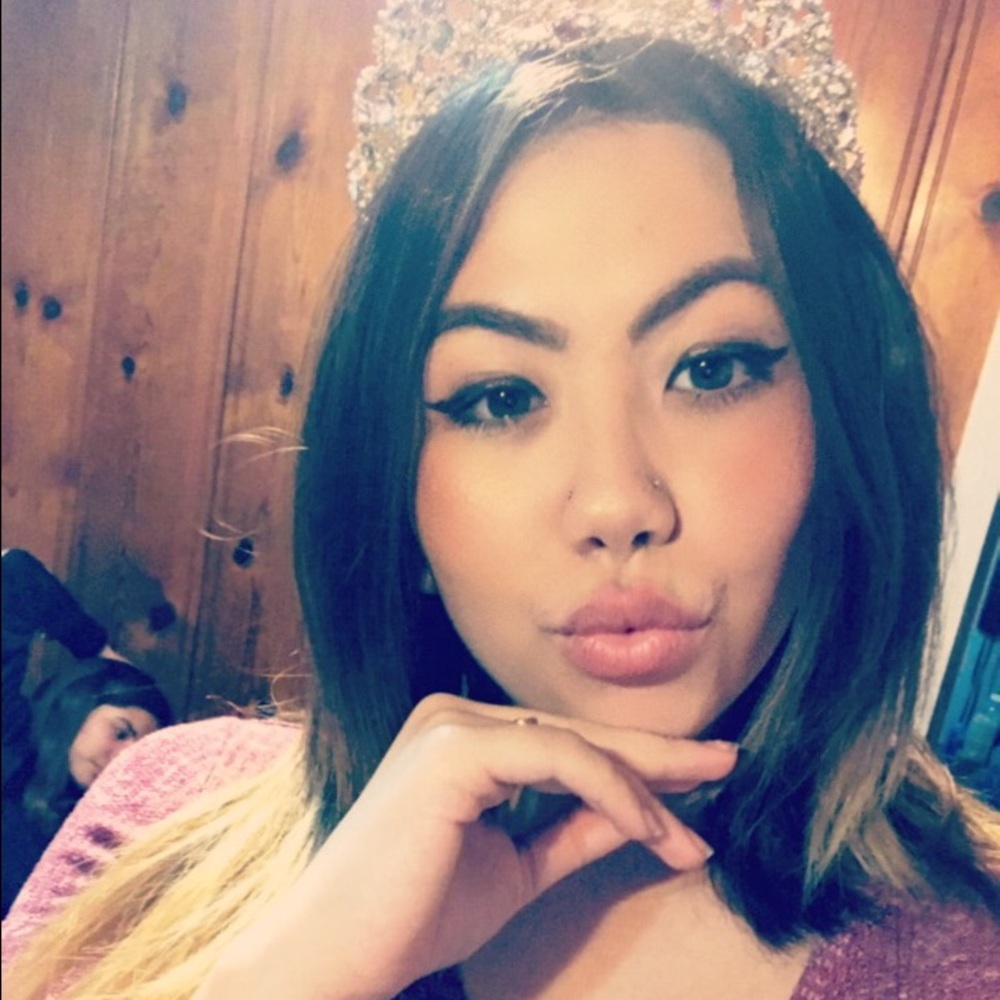Meet your Posher, Maria