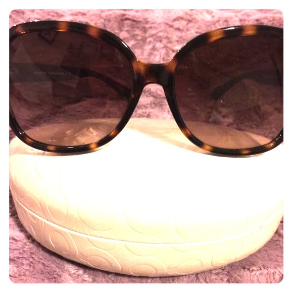 Lady's Authentic Coach Sunglassss
