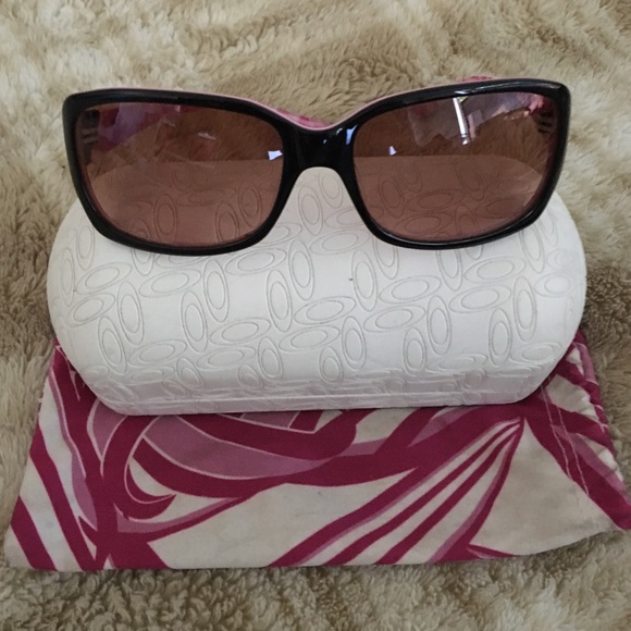 Oakley Breast Cancer Awareness Sunglasses