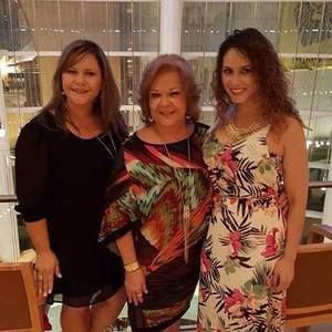 Meet your Posher, Ana