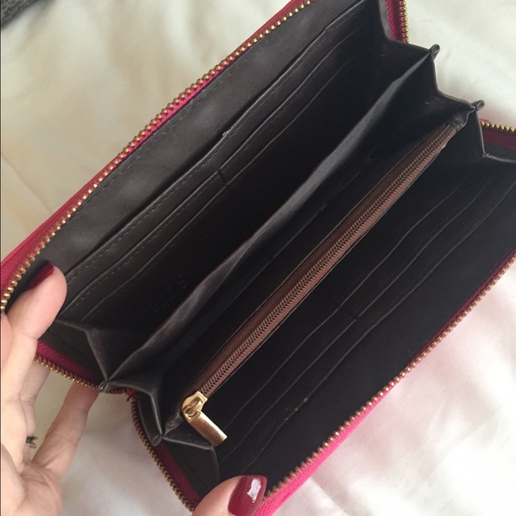 Wallet - Picture 3 of 4