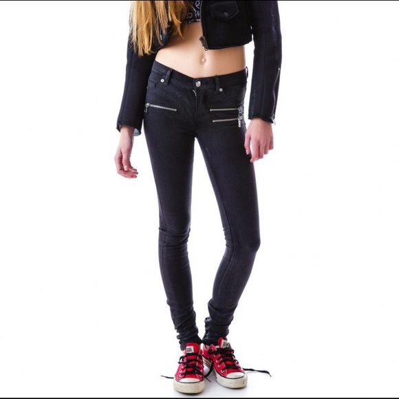 Zoe Karssen Low-Rise Coated Denim - Picture 1 of 3